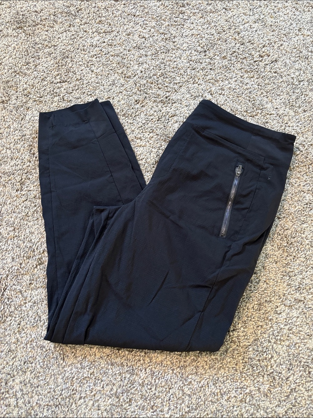 Athleta Trekkie Joggers size 8